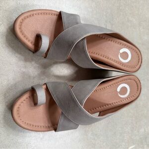 NWT Circus by Sam Edelman Grey Sandals